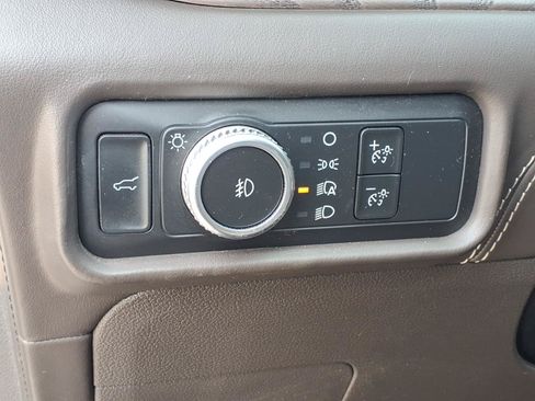 Used 2021 Ford Explorer Platinum w/ Equipment Group 601A AWD/4WD image 20