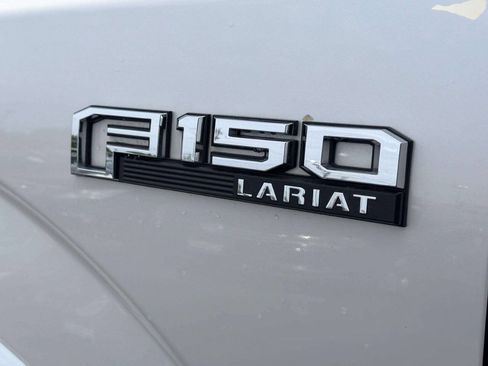 Used 2019 Ford F150 Lariat w/ Equipment Group 502A Luxury AWD/4WD image 2