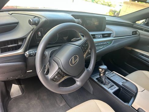 Used 2021 Lexus ES 350 w/ Protection Package (P3) image 10