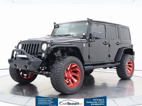 Used 2018 Jeep Wrangler Unlimited Sahara image 1