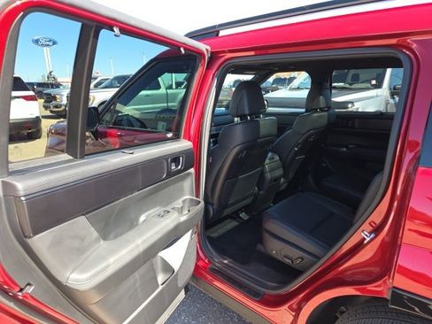 Used 2025 Hyundai Santa Fe Calligraphy image 43