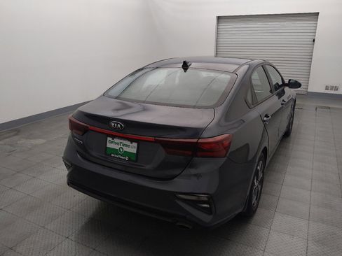 Used 2021 Kia Forte LXS FWD image 7