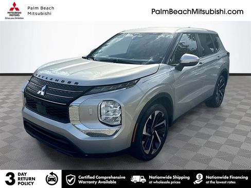 Used 2022 Mitsubishi Outlander ES image 1