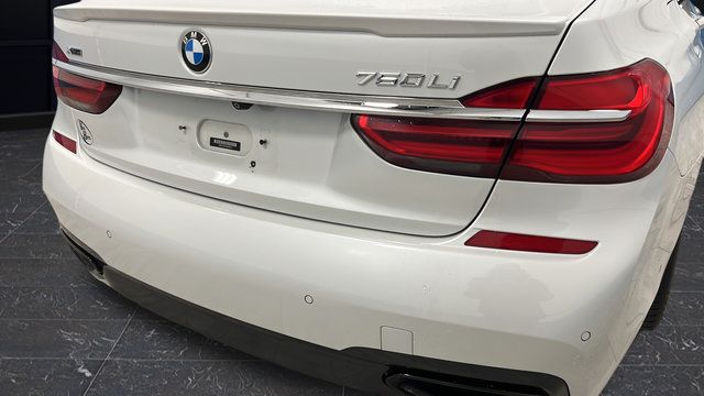 Used 2019 BMW 750i xDrive AWD/4WD image 39