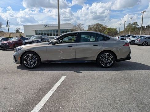 New 2026 BMW 530i xDrive w/ M Sport Package AWD/4WD image 7