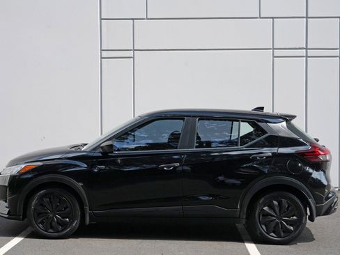 Used 2021 Nissan Kicks S FWD image 40