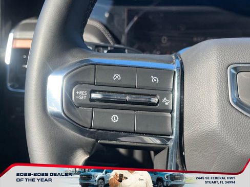 Used 2025 GMC Yukon Denali image 27