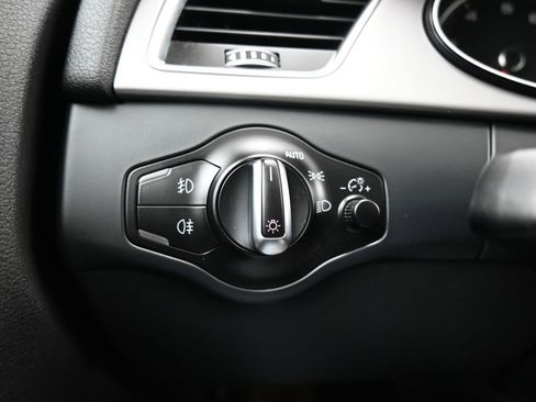 Used 2015 Audi A4 2.0T Premium Plus w/ Technology Package image 26