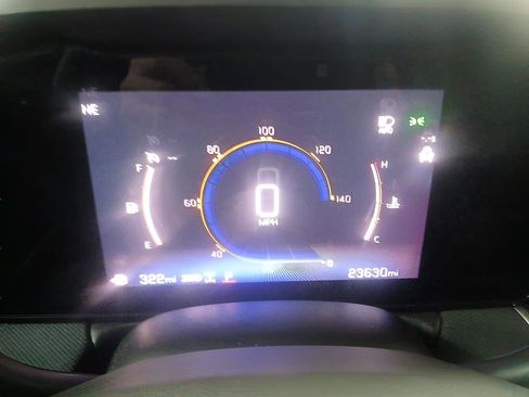 Used 2025 Chevrolet TrailBlazer LT w/ Driver Confidence Package AWD/4WD image 14