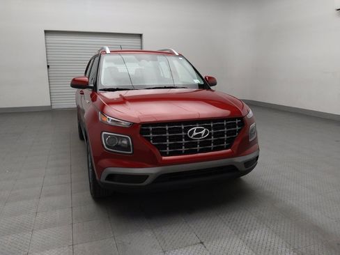Used 2025 Hyundai Venue SEL FWD image 14