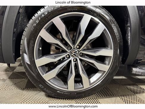 Used 2023 Volkswagen Atlas SEL Premium AWD/4WD image 22