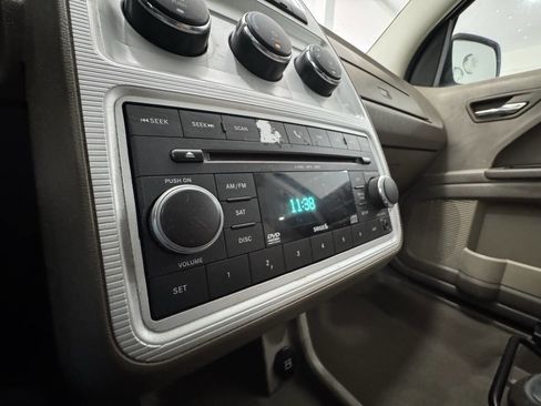 Used 2009 Dodge Journey SXT w/ Convenience Group I image 32