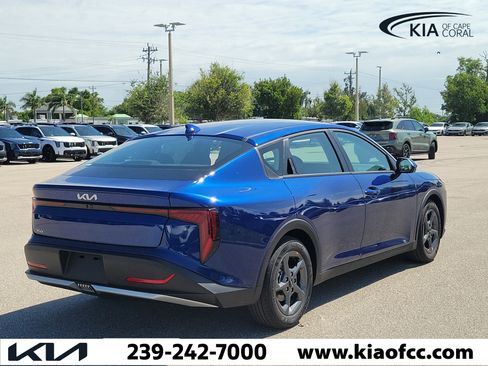 New 2026 Kia K4 FWD image 6