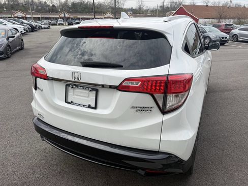 Used 2021 Honda HR-V Sport image 8