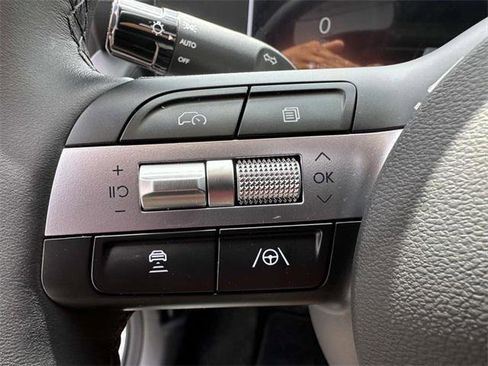 Certified 2025 Hyundai Tucson SEL image 33