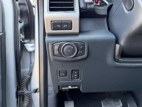 Used 2022 Ford F350 Platinum AWD/4WD image 10