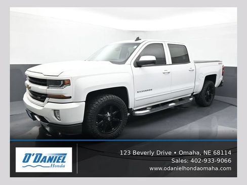 Used 2017 Chevrolet Silverado 1500 LT w/ All Star Edition AWD/4WD image 1