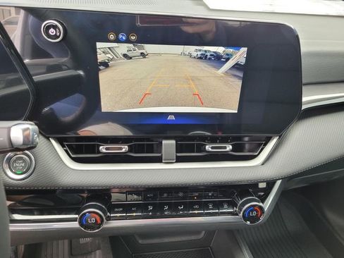 New 2026 Chevrolet Equinox LT w/ Convenience Package II image 14