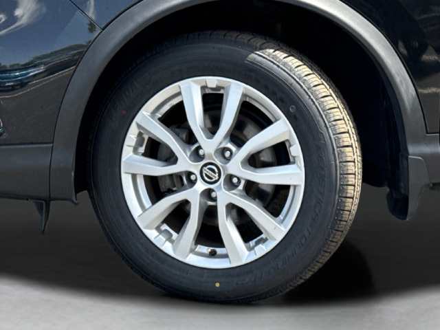 Certified 2022 Nissan Rogue Sport SV FWD image 48