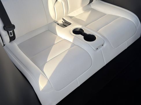 Used 2023 Tesla Model X image 41