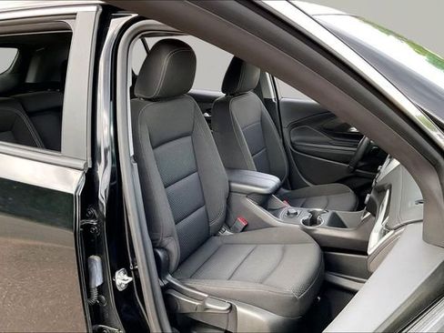 Used 2024 GMC Terrain SLE FWD image 19