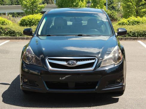 Used 2012 Subaru Legacy 2.5i Limited AWD/4WD image 9