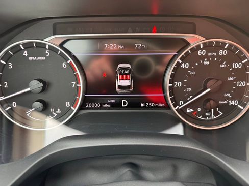 Used 2023 Nissan Rogue S image 25