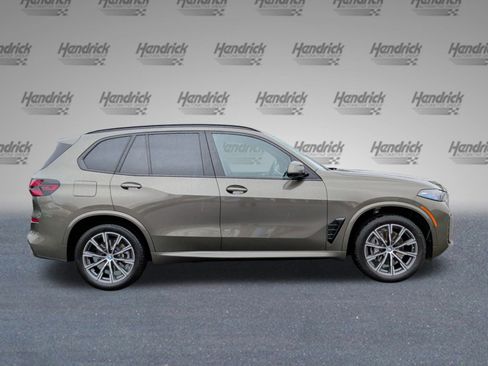 Used 2025 BMW X5 xDrive40i w/ Executive Package image 6