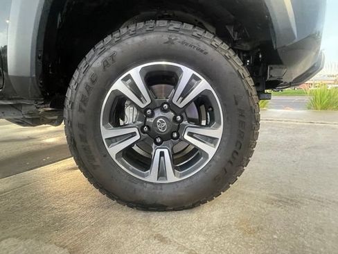 Used 2023 Toyota Tacoma TRD Pro AWD/4WD image 34