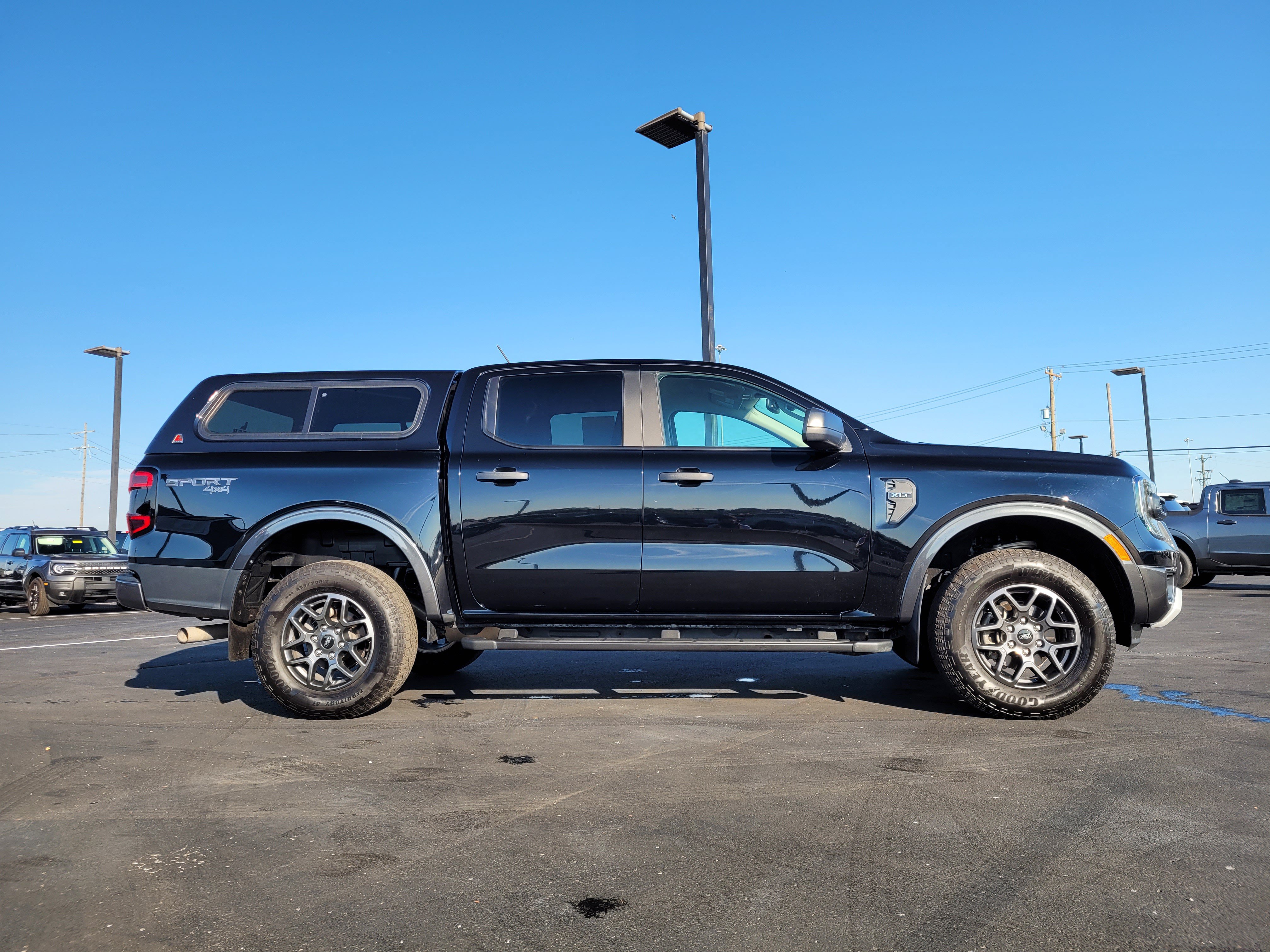 Used 2024 Ford Ranger XLT w/ Trailer Tow Package AWD/4WD image 2