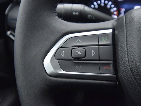 Used 2026 Jeep Compass Limited AWD/4WD image 36