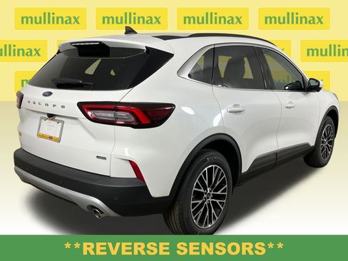 New 2026 Ford Escape SE w/ PHEV Premium Package image 4