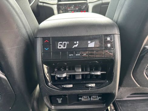 Used 2023 Jeep Grand Cherokee L Laredo AWD/4WD image 21
