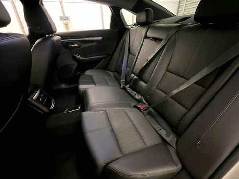 Used 2015 Chevrolet Impala LT image 26