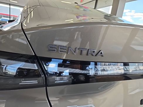 New 2026 Nissan Sentra SV w/ SV Convenience Package FWD image 9