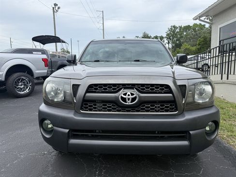 Used 2011 Toyota Tacoma 2WD Regular Cab image 2