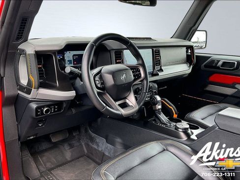 Used 2023 Ford Bronco Badlands image 13