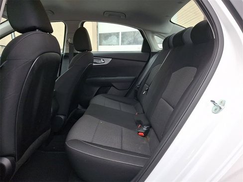 Used 2022 Kia Forte LXS image 10