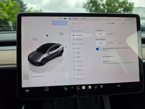 Used 2025 Tesla Model Y Long Range AWD/4WD image 45
