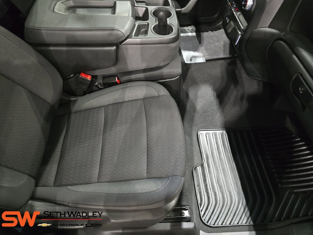 Used 2024 GMC Sierra 1500 Pro w/ Graphite Edition AWD/4WD image 10