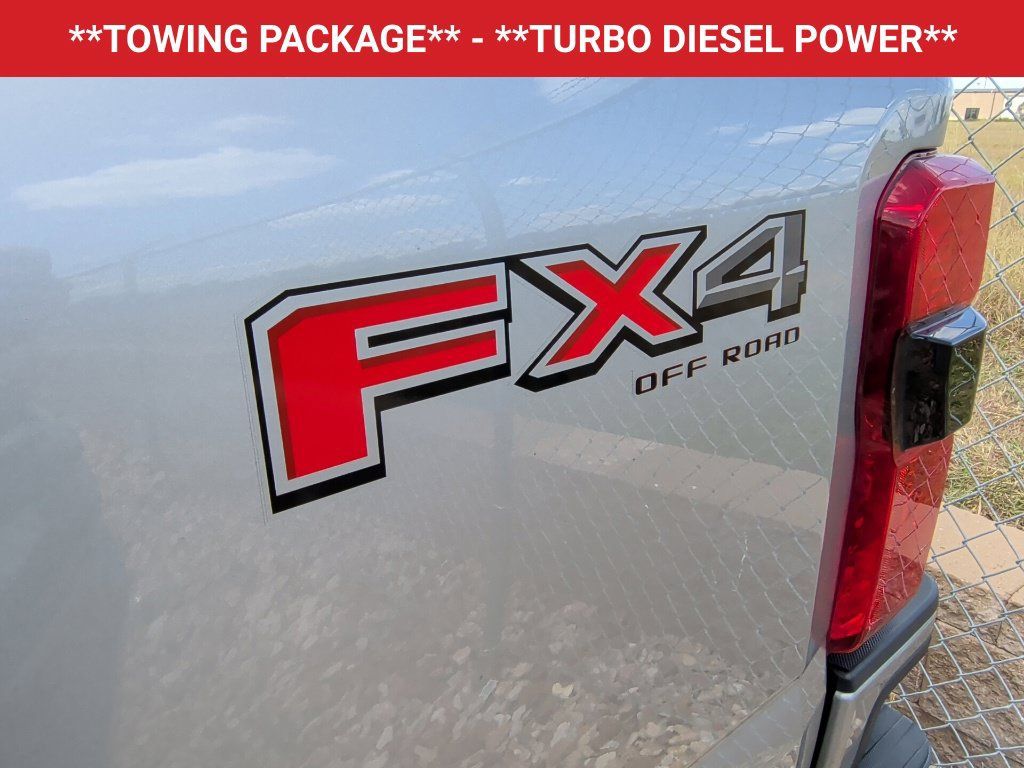 Used 2024 Ford F250 Lariat w/ Sport Appearance Package AWD/4WD image 7