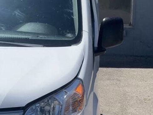 Used 2018 Nissan NV200 S FWD image 24