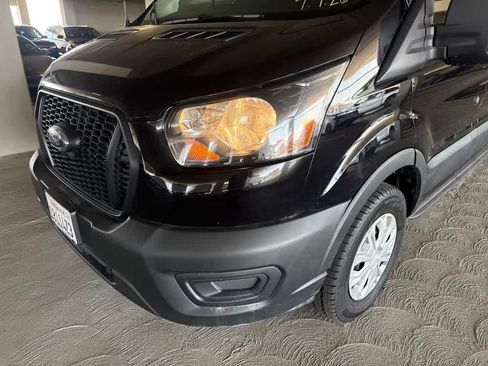 Used 2025 Ford Transit 250 148 Medium Roof RWD image 24