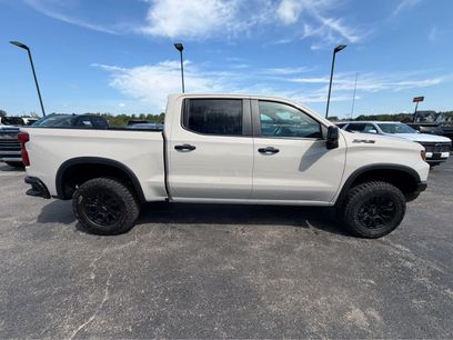 New 2026 Chevrolet Silverado 1500 ZR2 w/ LPO, Dark Essentials Package