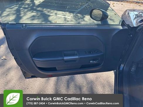 Used 2014 Dodge Challenger R/T image 10