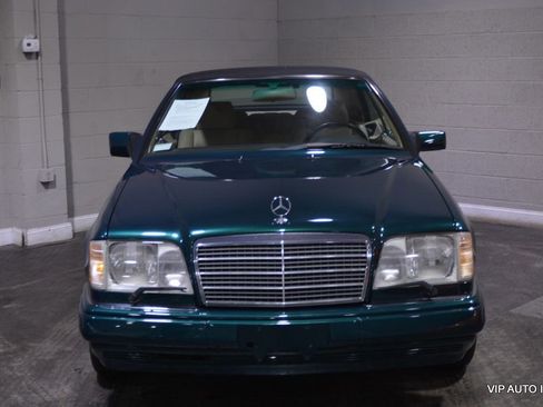 Used 1995 Mercedes-Benz E 320 Convertible image 17