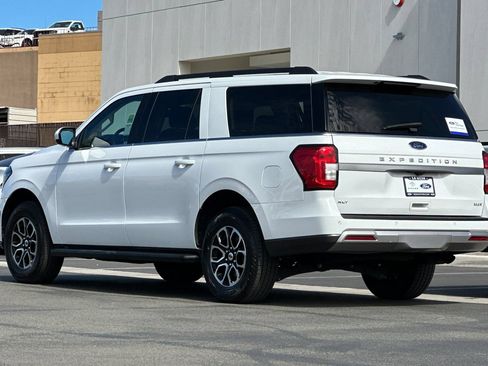 Certified 2024 Ford Expedition Max XLT RWD image 5