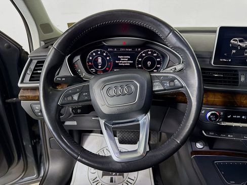 Used 2018 Audi Q5 2.0T Premium Plus w/ Premium Plus Package AWD/4WD image 13