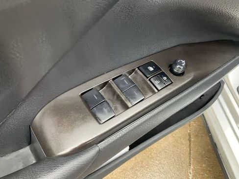 Used 2024 Toyota Camry SE FWD image 13