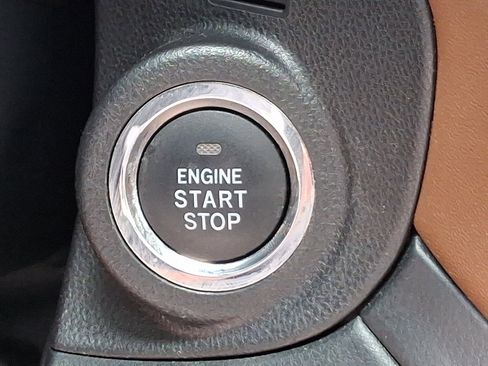 Used 2021 Subaru Outback Touring XT image 25